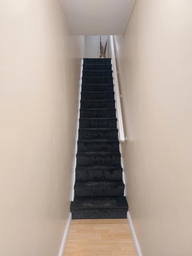 2 Large Bedroom Apartment- Wifi & Parking 플리트우드 외부 사진